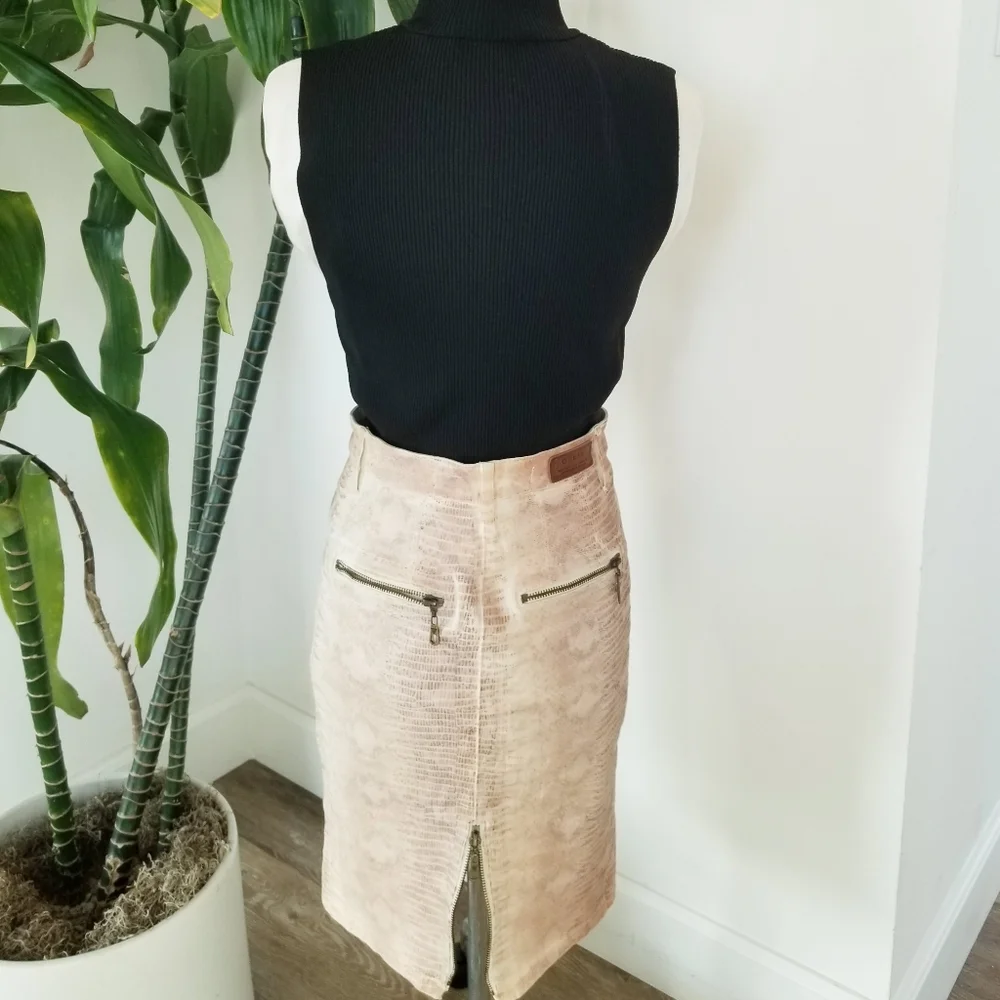 GUESS Longette Milk Showdown Snake Foil Moto Pencil Skirt Festival Boho 90's